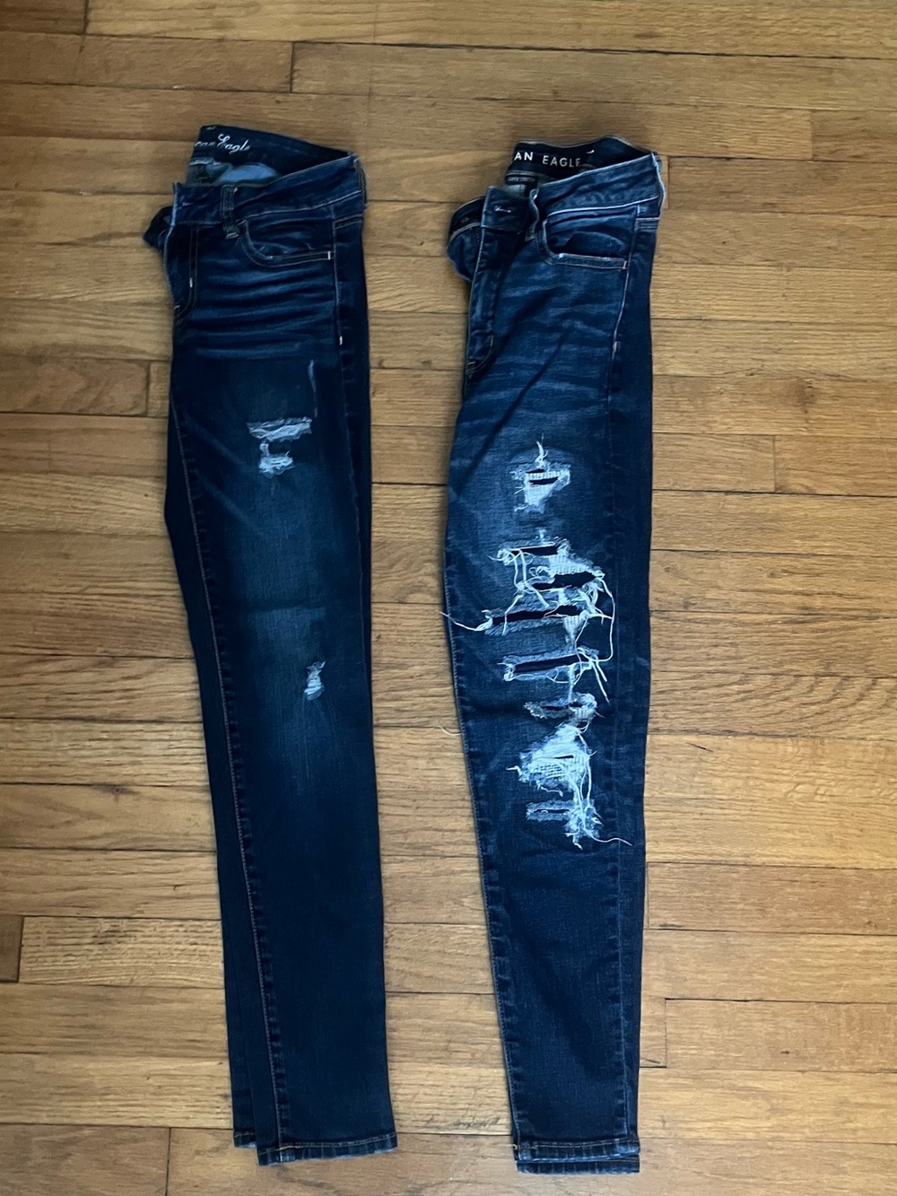 American Eagle Outfitters Dark Blue Distressed Skinny Jeans